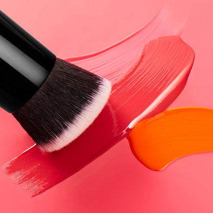 Camo Liquid Blush Brush, Angled Blush Brush Ideal for Applying & Blending Colours on Cheeks, Soft, Dense Bristles, Vegan & Cruelty-Free